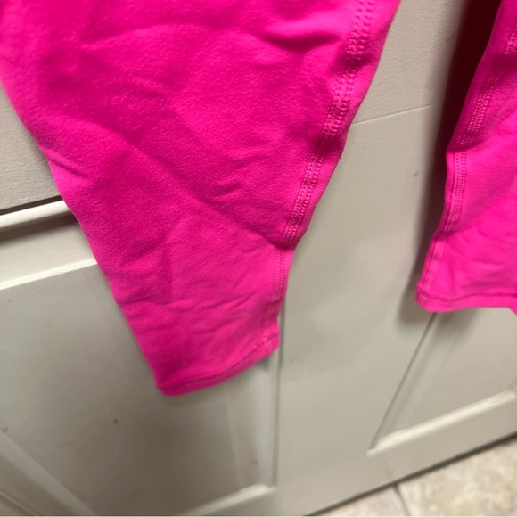 New with Tag Hot pink Valens leggings small - Picture 6 of 12